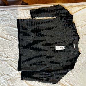 Black and Gray Women's CashmereCrew Neck Sweater